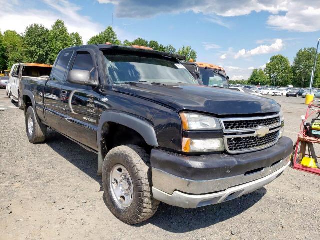 Salvage trucks for sale at East Granby, CT auction: 2006 Chevrolet Silverado