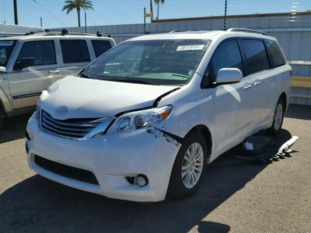 5TDYZ3DC8HS813111 | 2017 WHITE TOYOTA SIENNA XLE on Sale ...