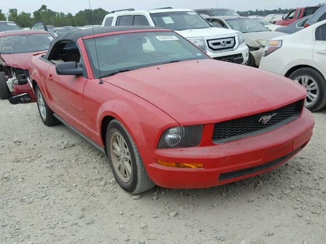 Salvage cars for sale at Houston, TX auction: 2007 Ford Mustang