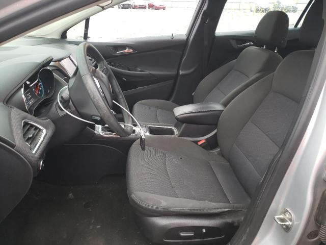 Sedans CHEVROLET CRUZE 2017 Srebrny