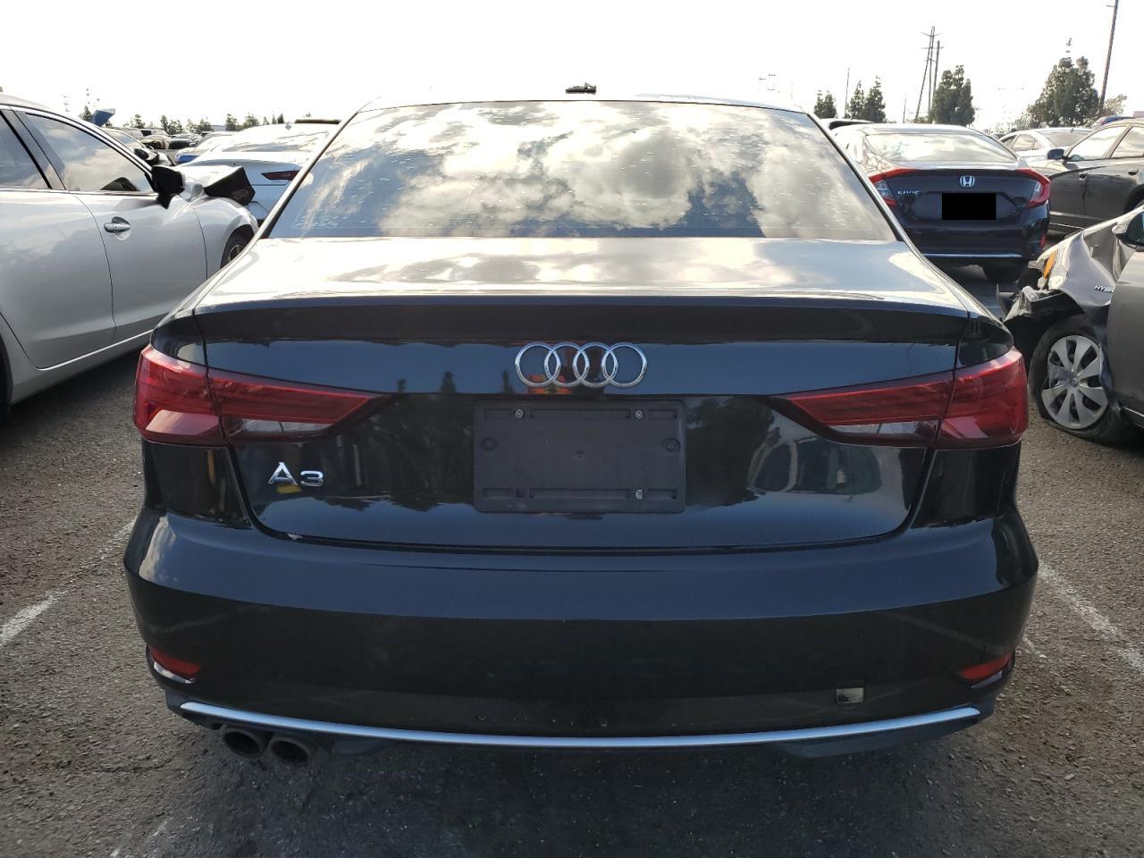 2017 Audi A3 Premium VIN: WAUAUGFF5H1054572 Lot: 37990744