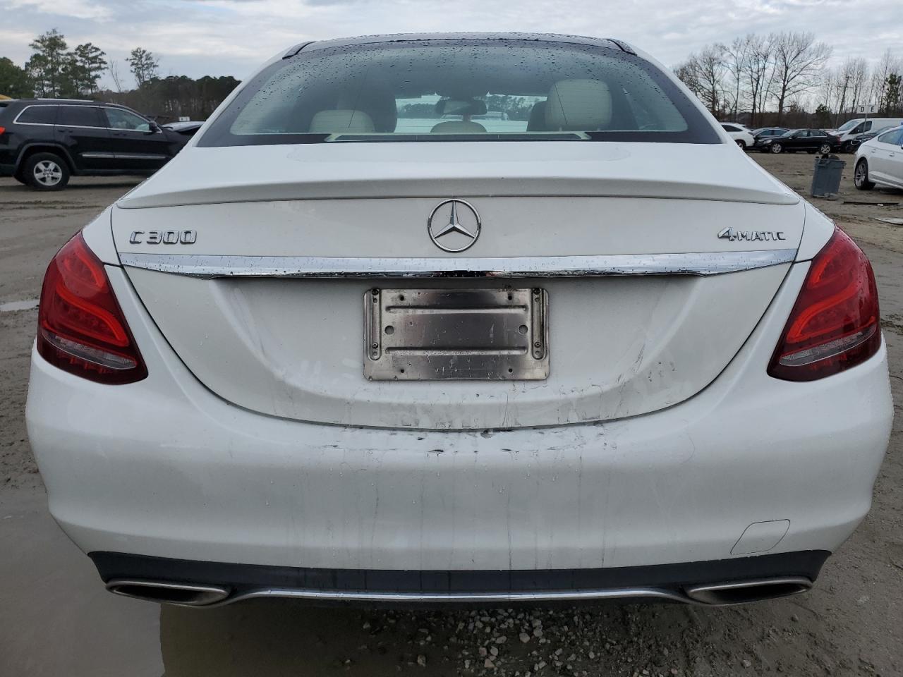 2015 Mercedes-Benz C 300 4Matic VIN: 55SWF4KBXGU171444 Lot: 56696065