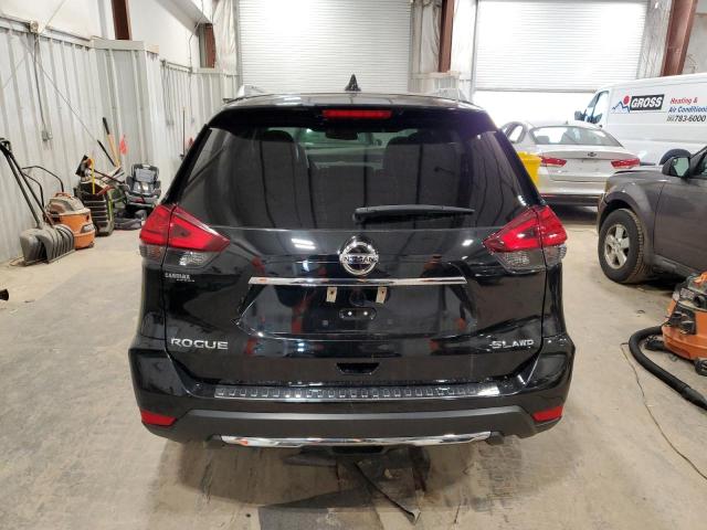  NISSAN ROGUE 2017 Черный