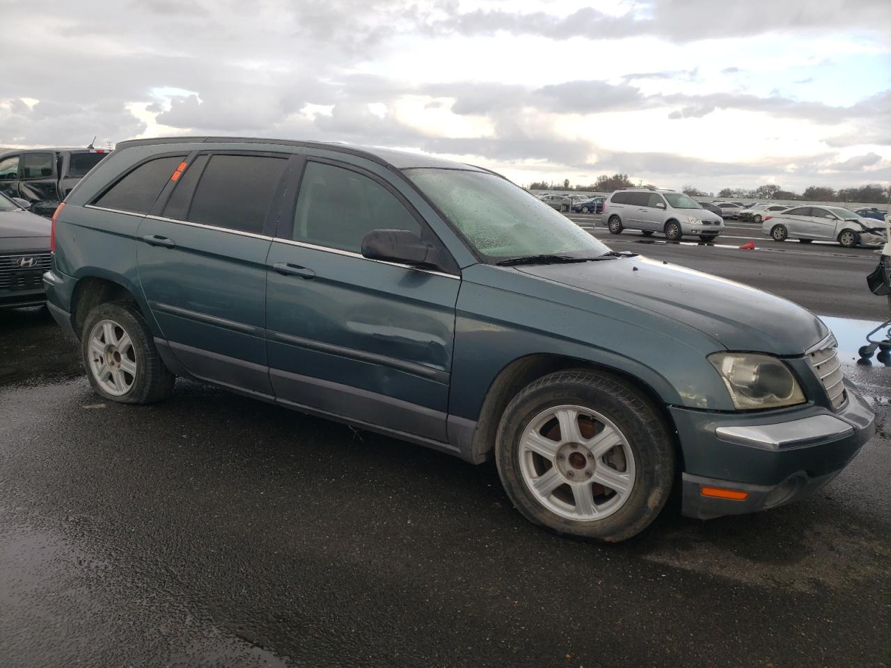 2005 Chrysler Pacifica Touring VIN: 2C4GM68445R370992 Lot: 82263993