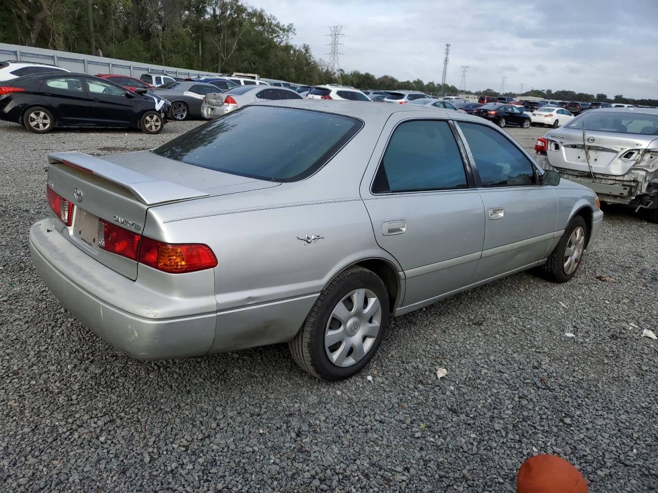 2001 Toyota Camry Ce VIN: 4T1BG22K51U825875 Lot: 38458924