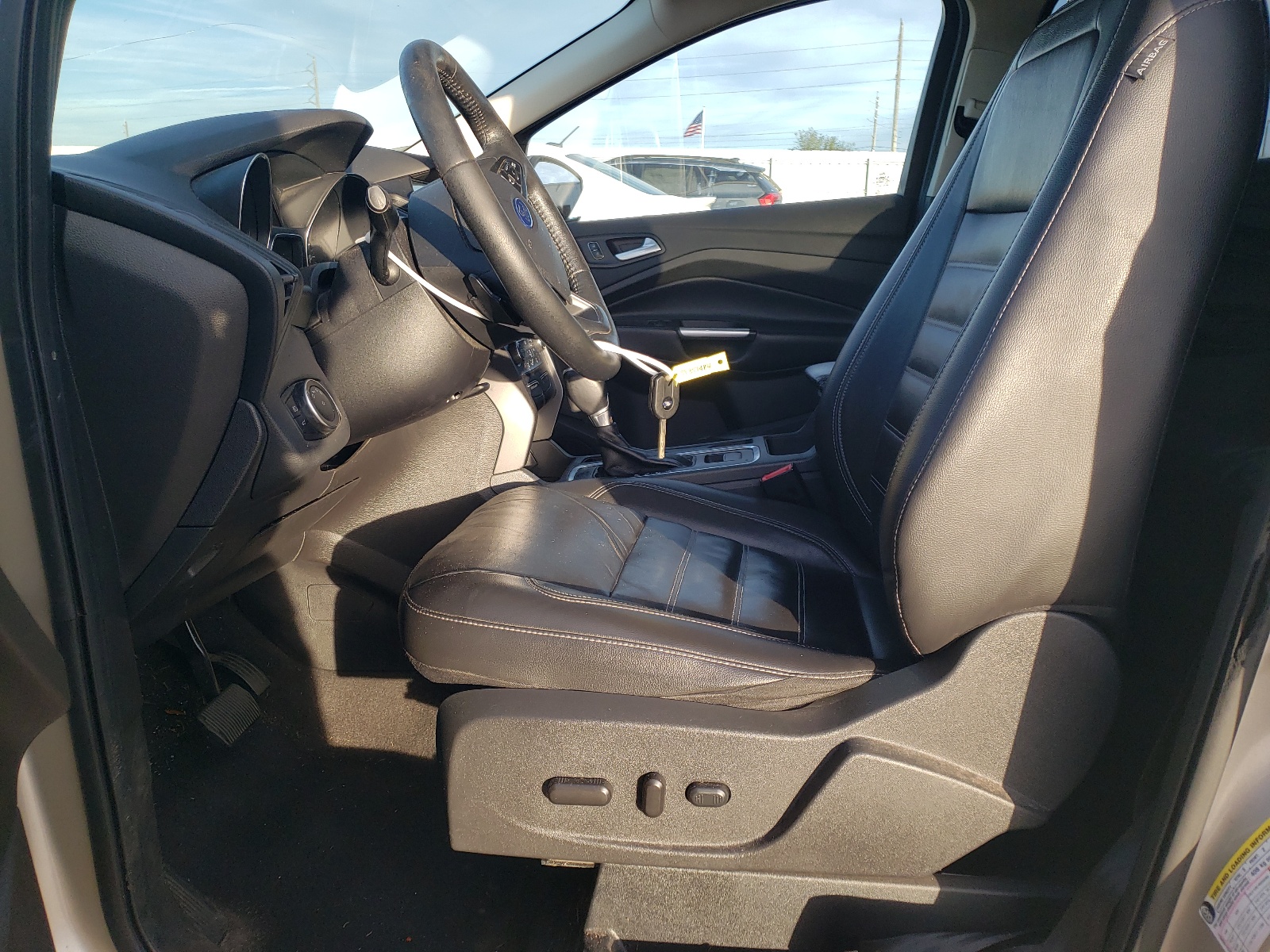 1FMCU0GD9HUC88661 2017 Ford Escape Se