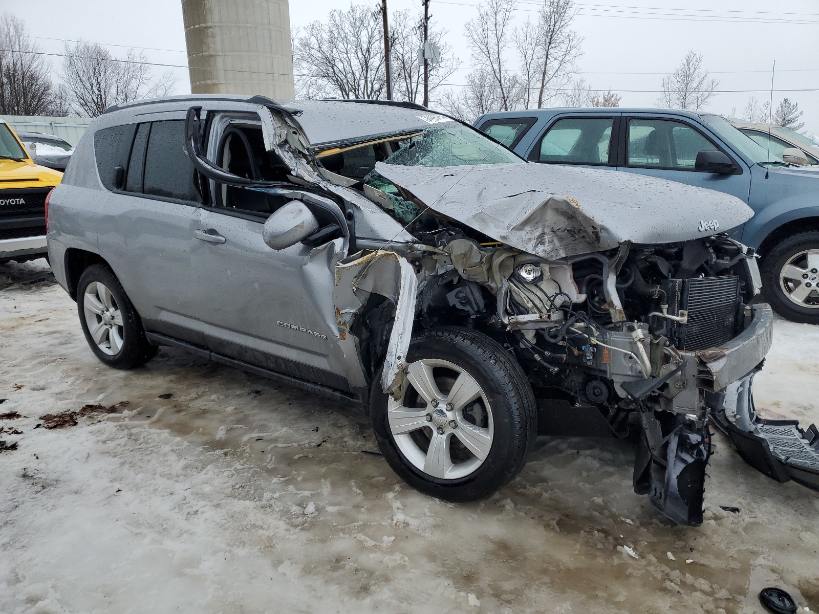 1C4NJDEB9GD631126 2016 Jeep Compass Latitude