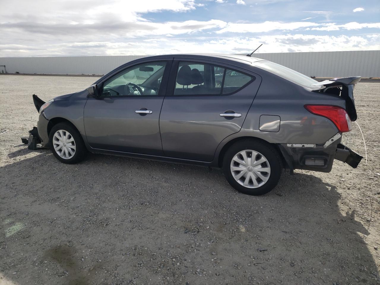 3N1CN7APXKL839729 2019 Nissan Versa S