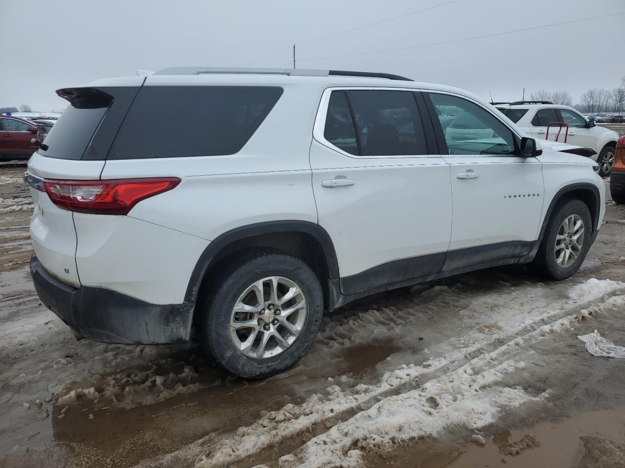 2018 Chevrolet Traverse Lt VIN: 1GNERGKW1JJ234074 Lot: 39379754