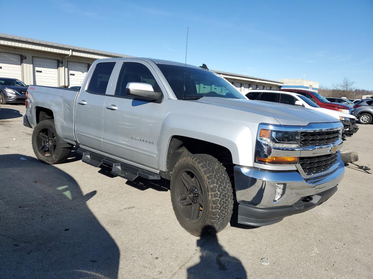 2019 Chevrolet Silverado Ld K1500 Lt VIN: 2GCVKPECXK1142696 Lot: 37693144