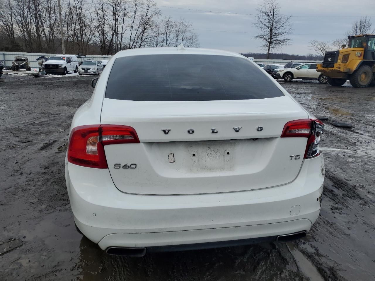 YV126MFK9F1348335 2015 Volvo S60 Premier