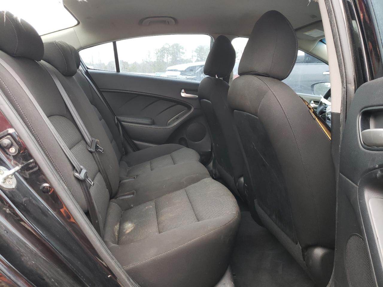 2017 Kia Forte Lx VIN: 3KPFK4A78HE061705 Lot: 82346613