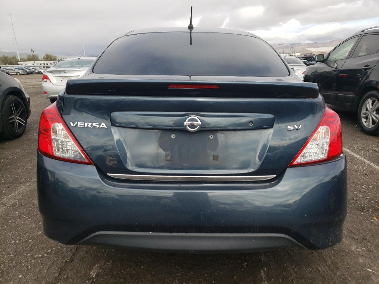 3N1CN7AP0HL823970 2017 Nissan Versa S