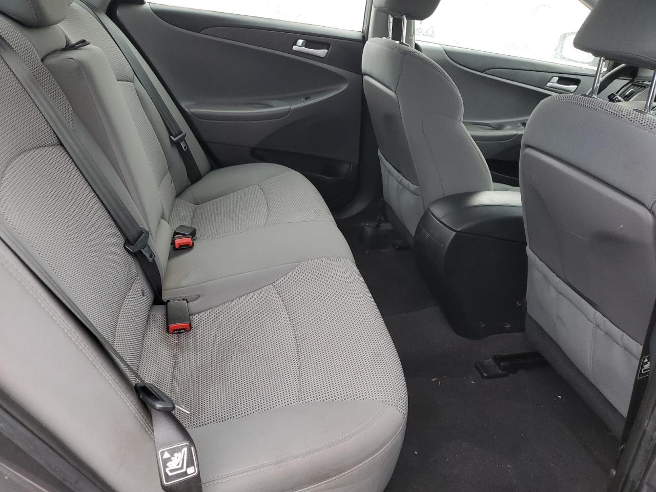 2014 Hyundai Sonata Gls VIN: 5NPEB4AC2EH861819 Lot: 82561443