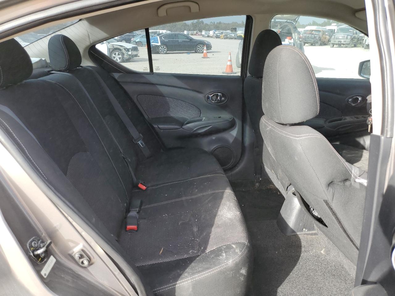 3N1CN7AP0FL842645 2015 Nissan Versa S