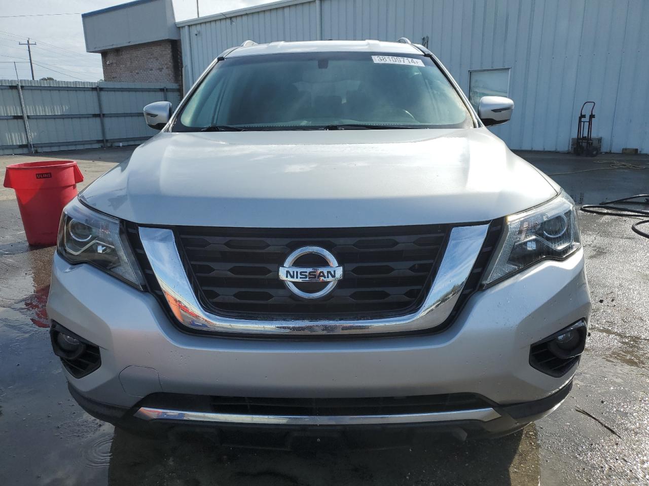 2019 Nissan Pathfinder - Image 5