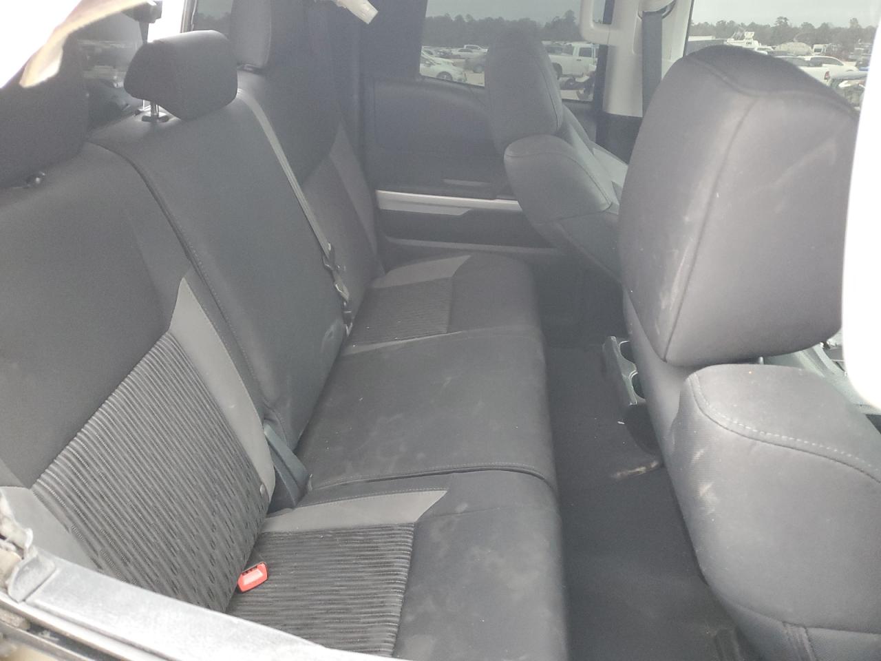2014 Toyota Tundra - Image 10