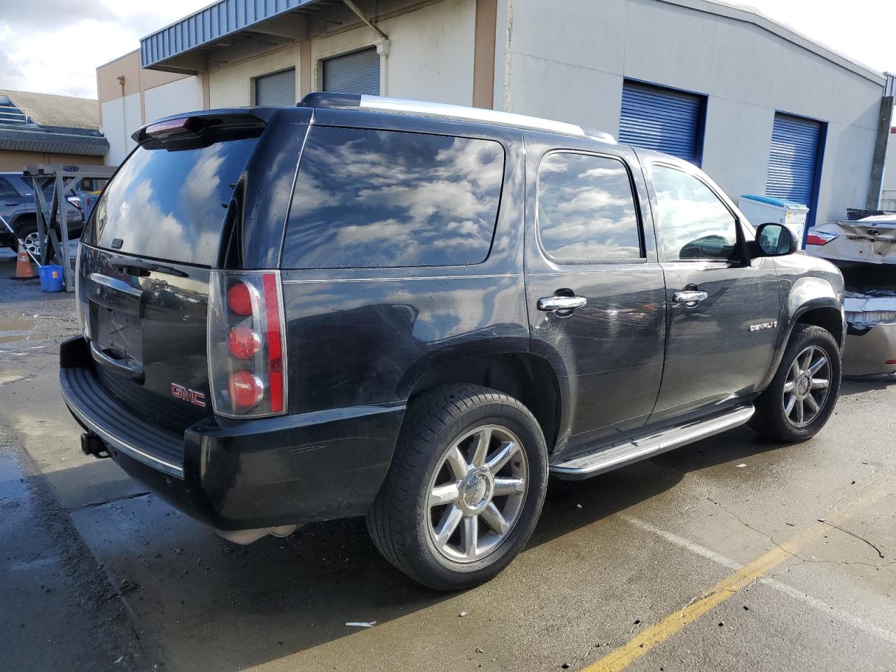 1GKFK63888J202099 2008 GMC Yukon Denali