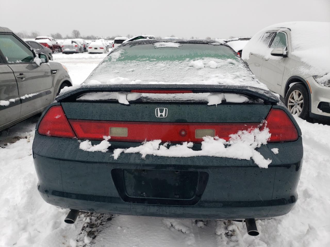 1HGCG2243YA015099 2000 Honda Accord Lx