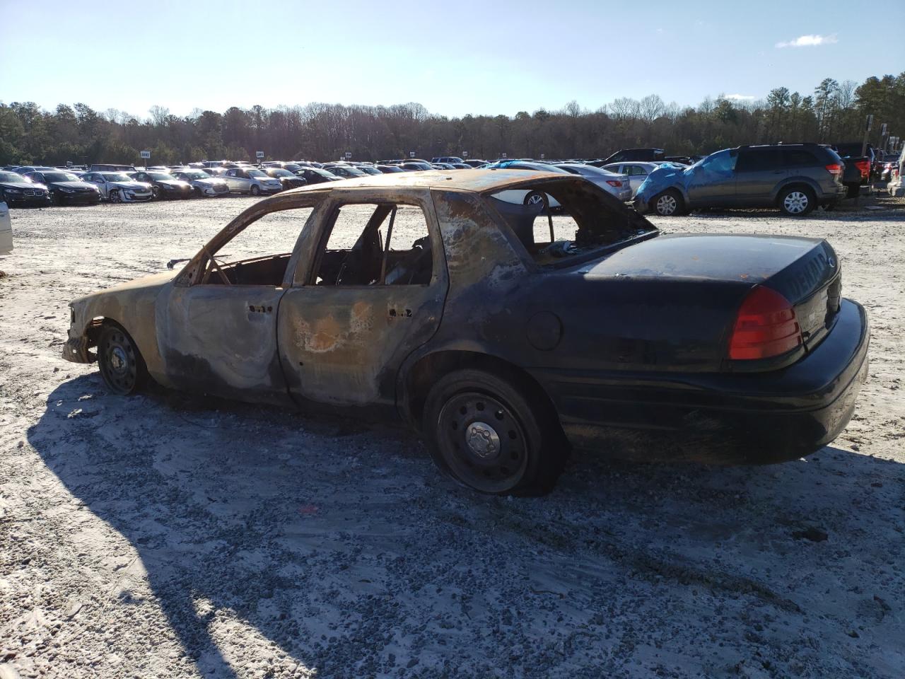 2011 Ford Crown Victoria - Image 2