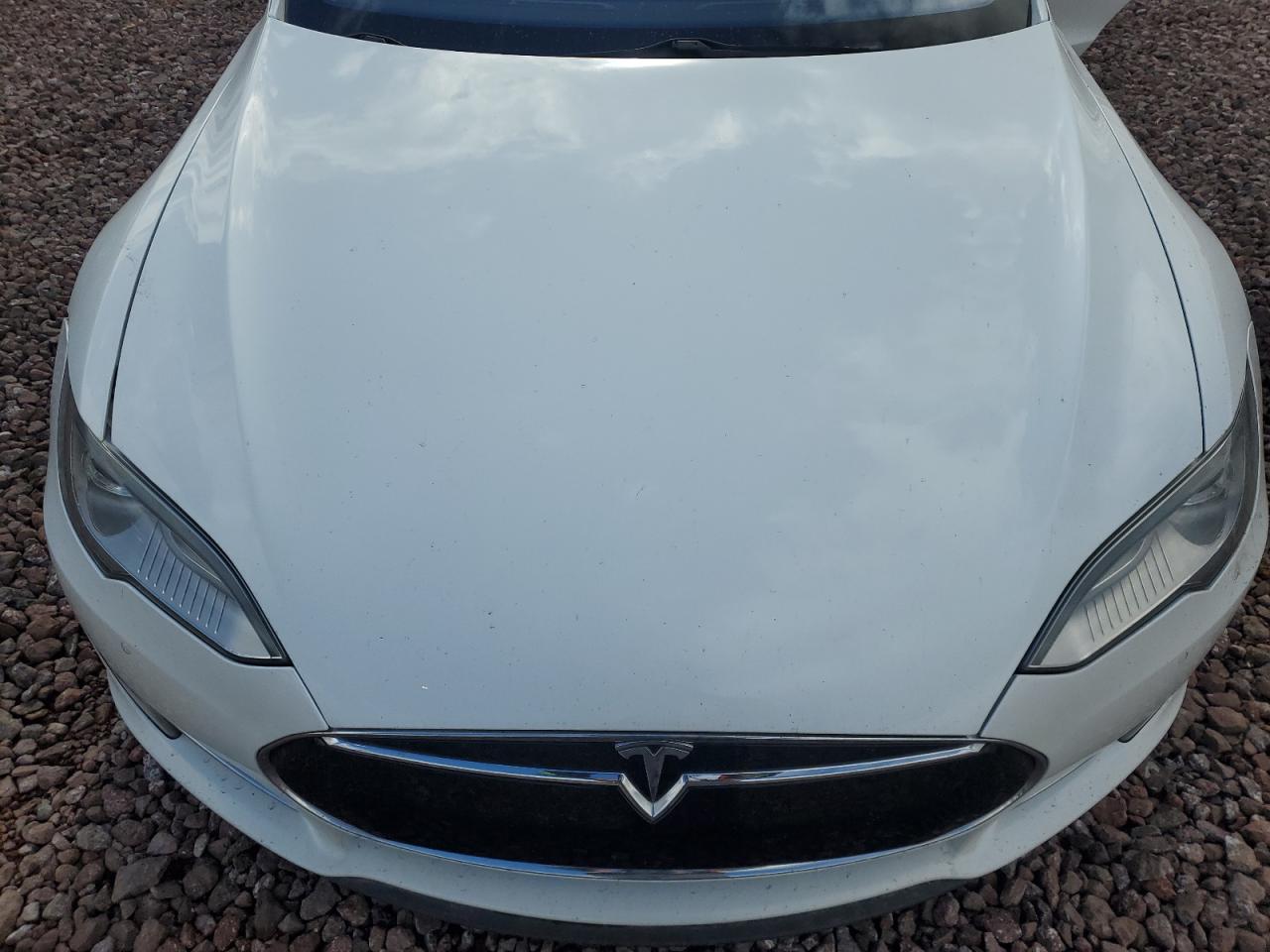 2015 Tesla Model S 85 VIN: 5YJSA1H16FF084098 Lot: 37737734