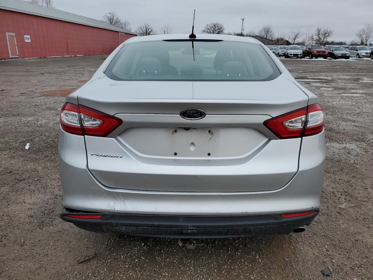 2015 Ford Fusion S VIN: 3FA6P0G72FR165345 Lot: 40400624