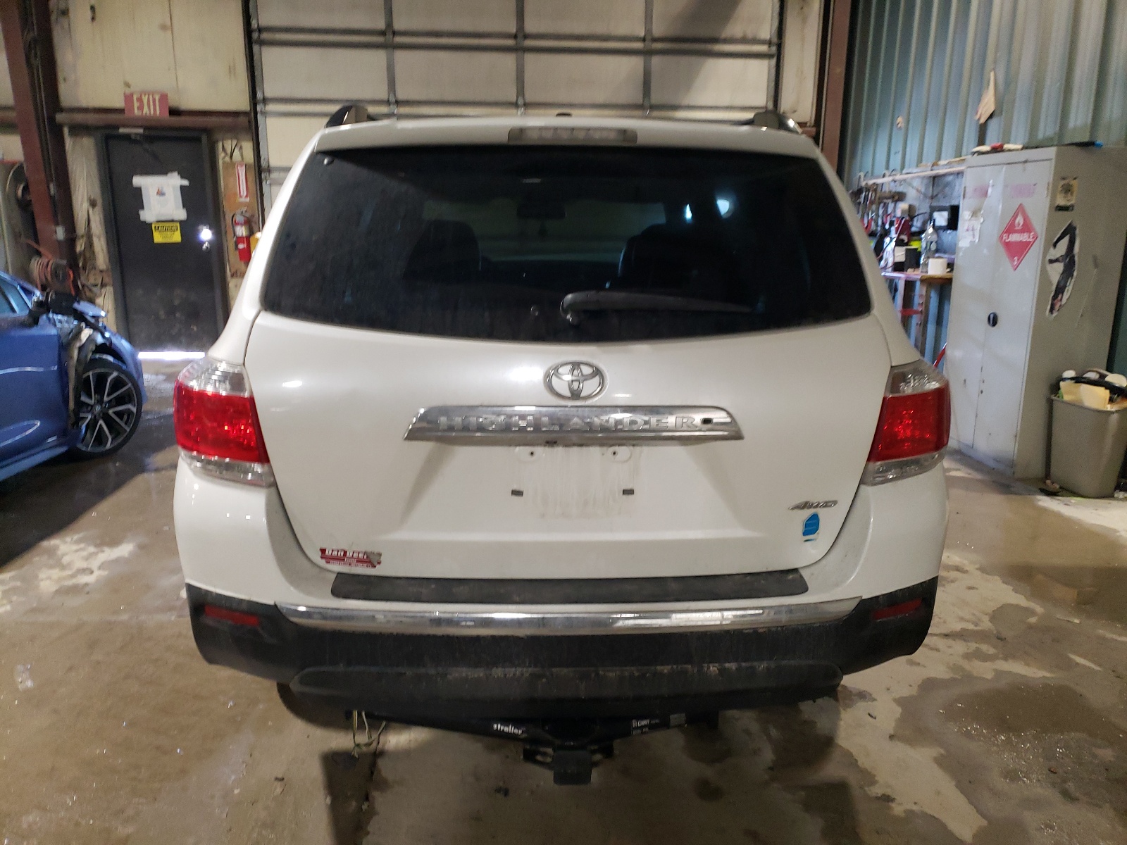 5TDBK3EH2CS168906 2012 Toyota Highlander Base