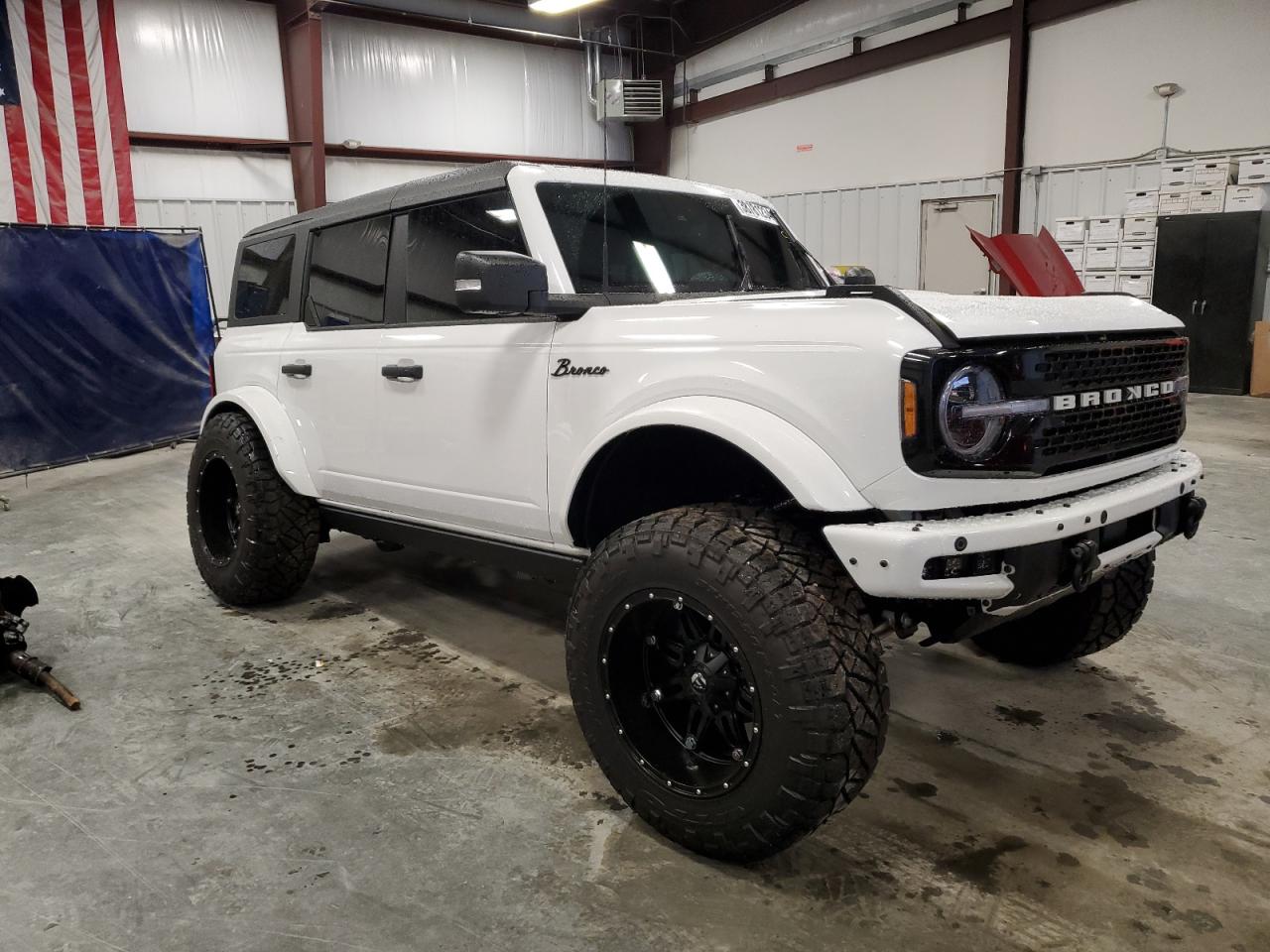 2022 Ford Bronco Base VIN: 1FMEE5DP9NLB28993 Lot: 38781234