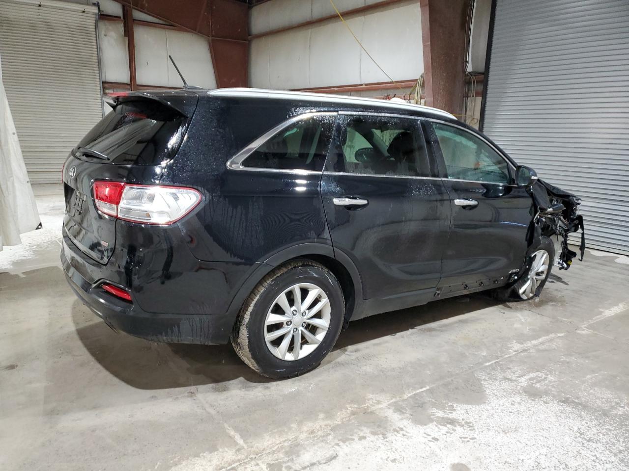 2017 Kia Sorento Lx VIN: 5XYPGDA31HG226497 Lot: 37586214