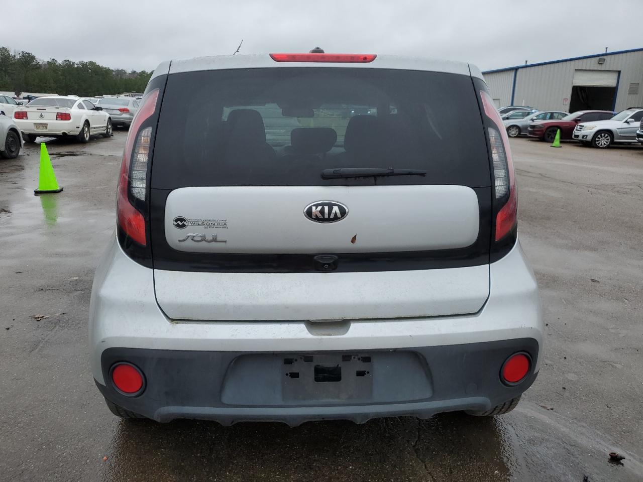 2018 Kia Soul VIN: KNDJN2A21J7555369 Lot: 63988384