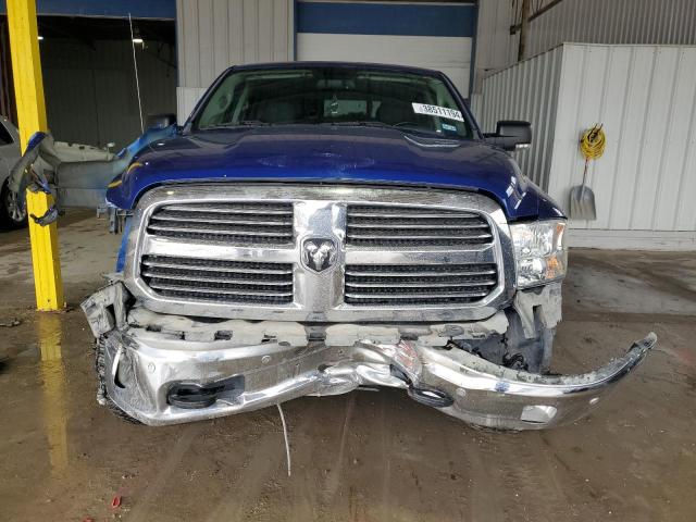 Pickups RAM 1500 2016 Granatowy