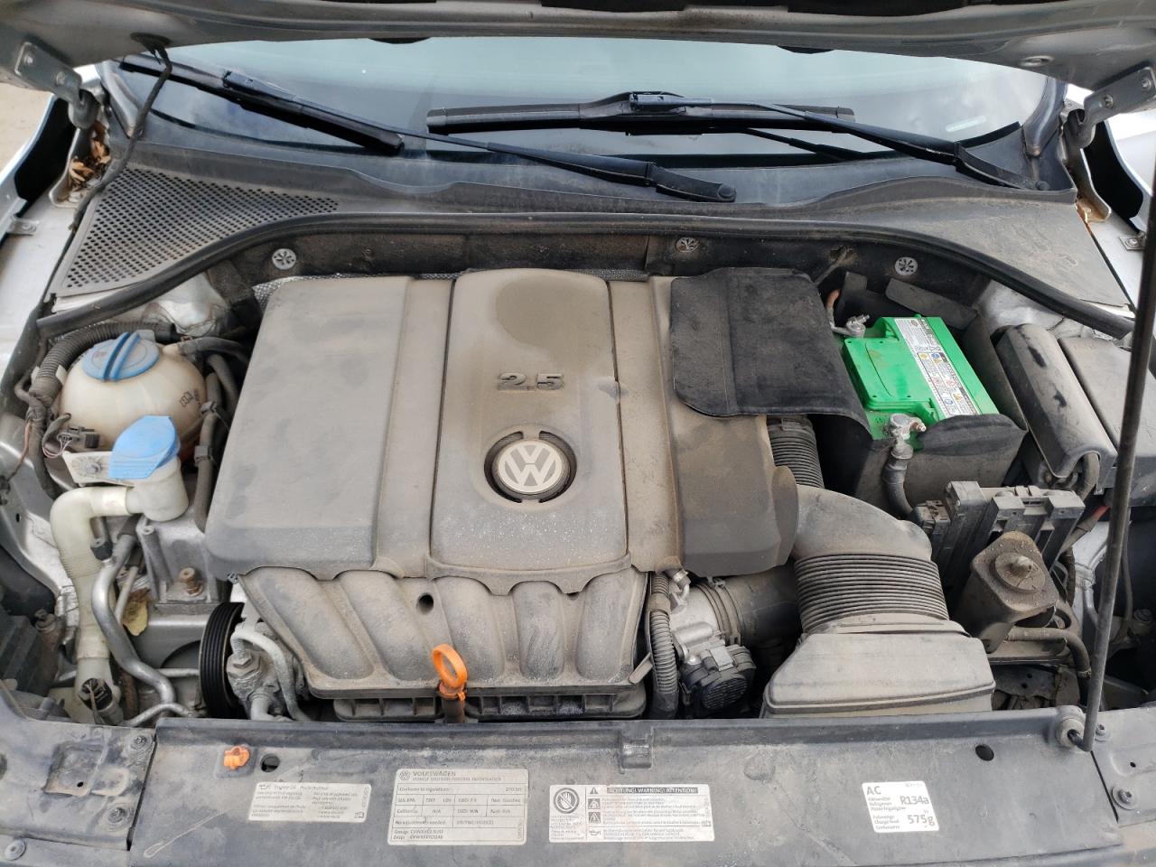 1VWAH7A33CC095863 2012 Volkswagen Passat S