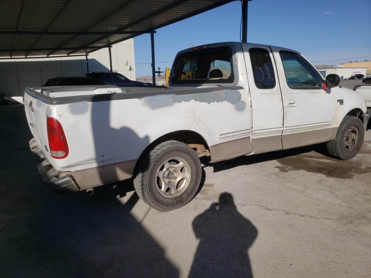 1998 Ford F150 VIN: 1FTZX17W6WKB43647 Lot: 82584183