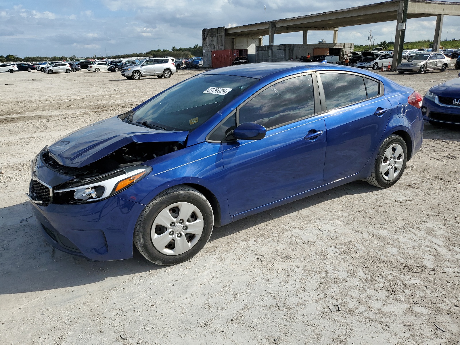 3KPFK4A7XHE133441 2017 Kia Forte Lx