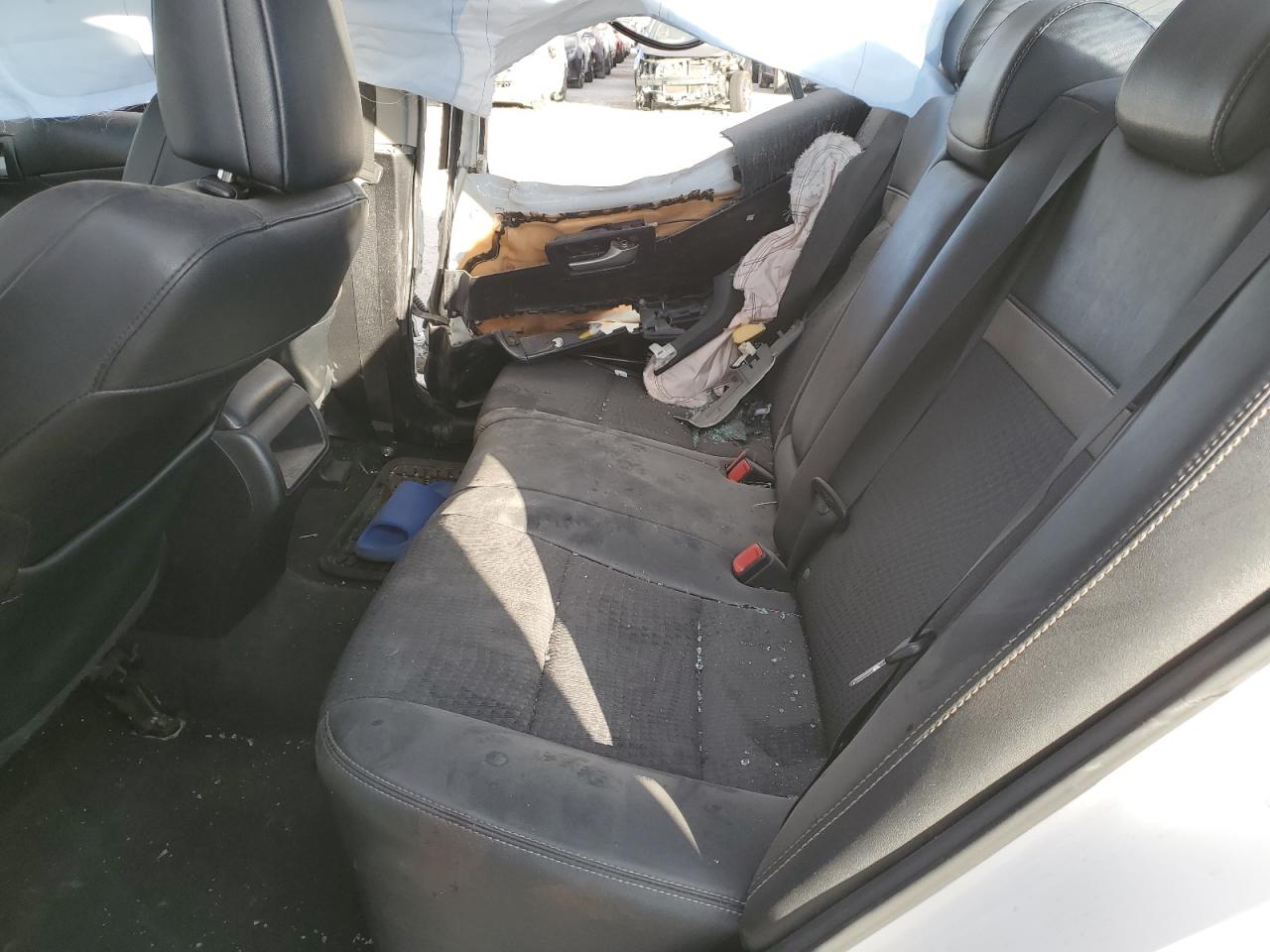 2013 Toyota Camry - Image 10