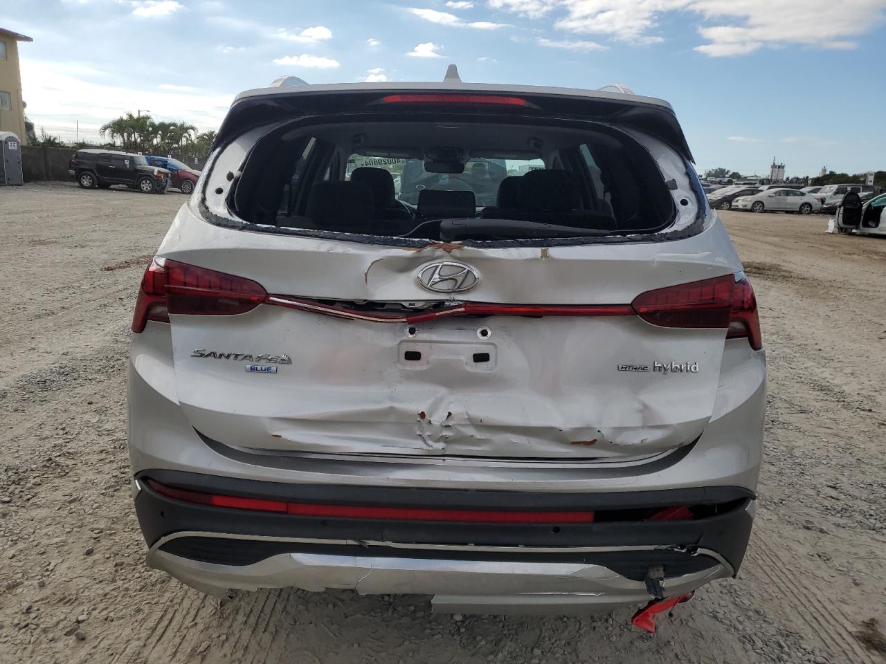 2022 Hyundai Santa Fe - Image 6