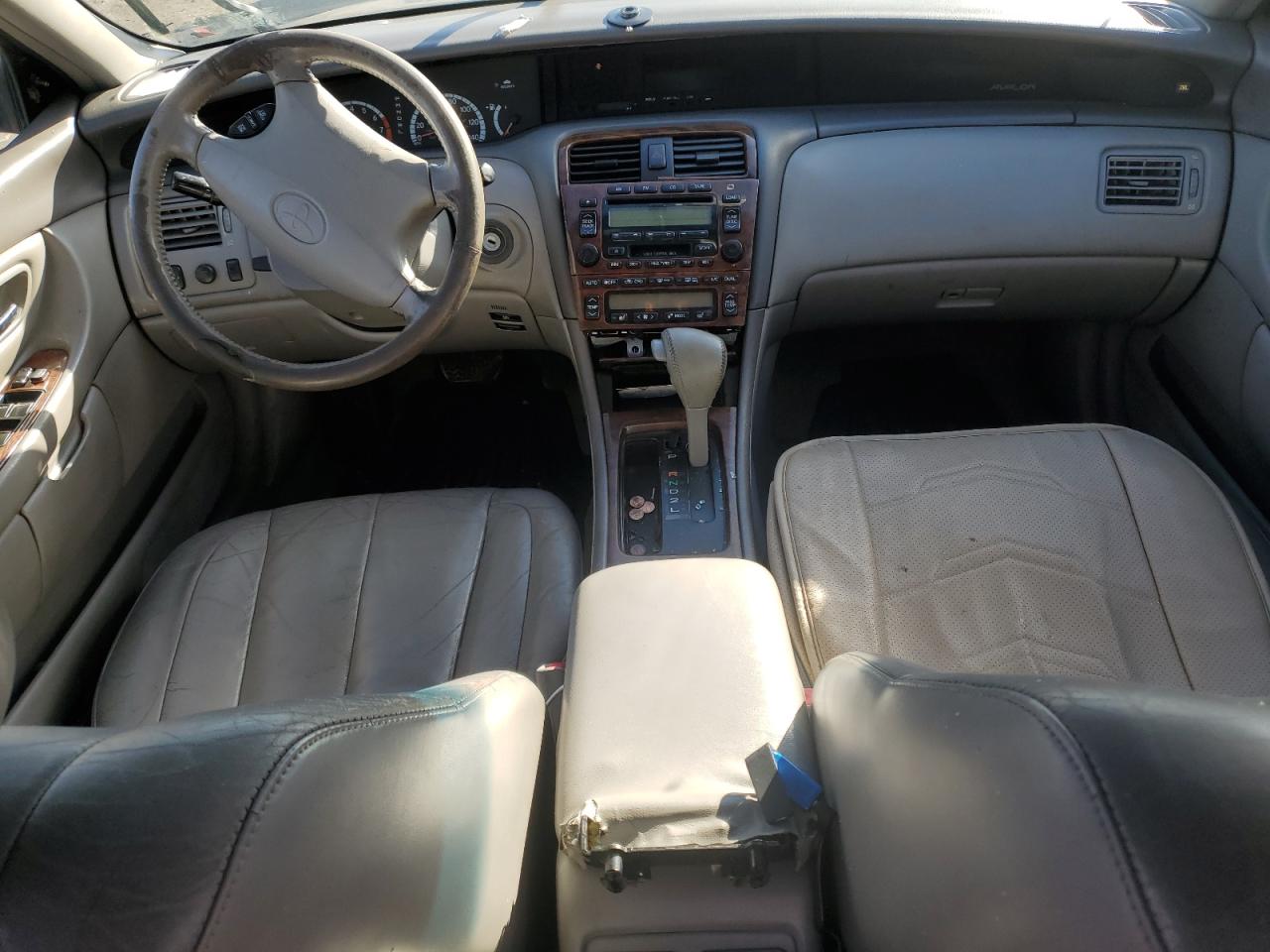 4T1BF28B51U160860 2001 Toyota Avalon Xl