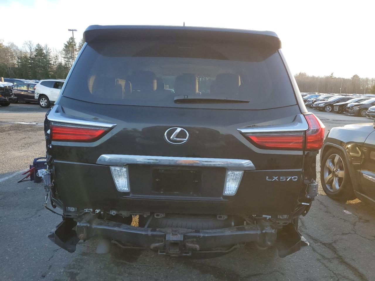 JTJHY7AXXH4233059 2017 Lexus Lx 570