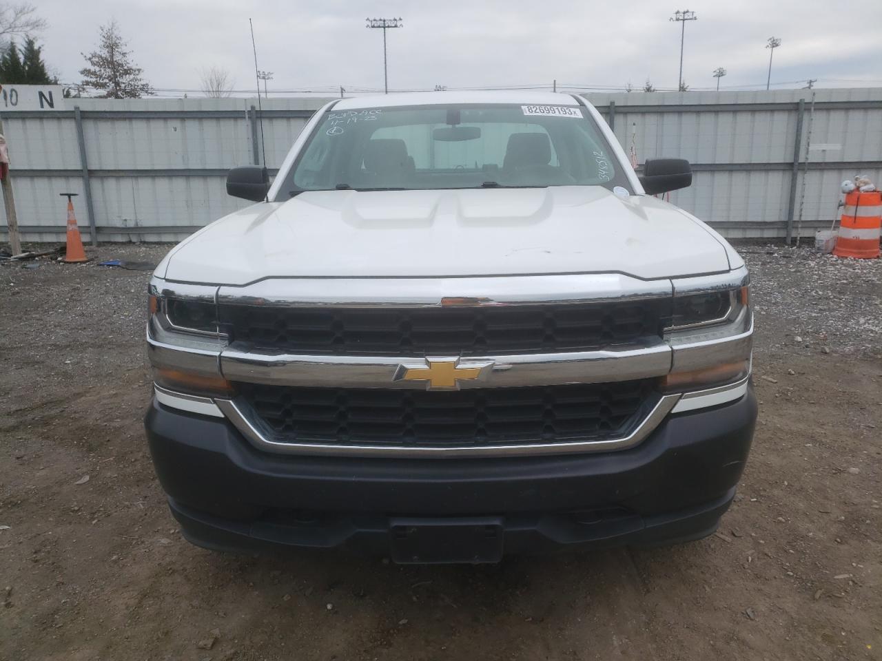 2017 Chevrolet Silverado K1500 VIN: 1GCVKNEH7HZ348512 Lot: 82699193