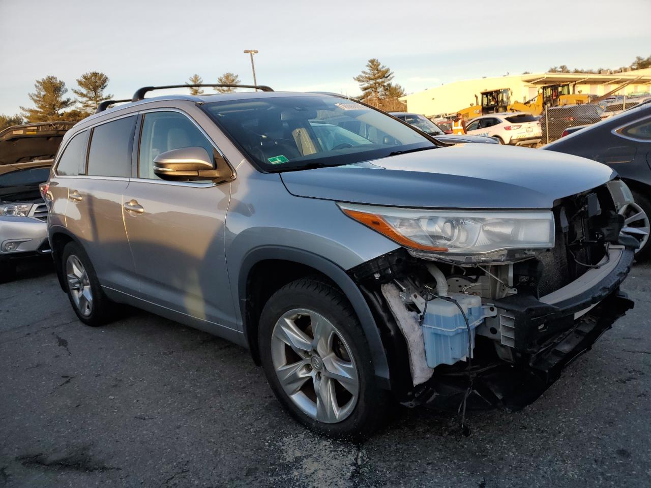 2015 Toyota Highlander - Image 4