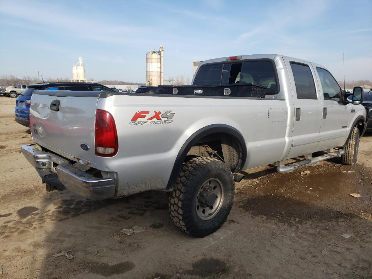 2003 Ford F350 - Image 3
