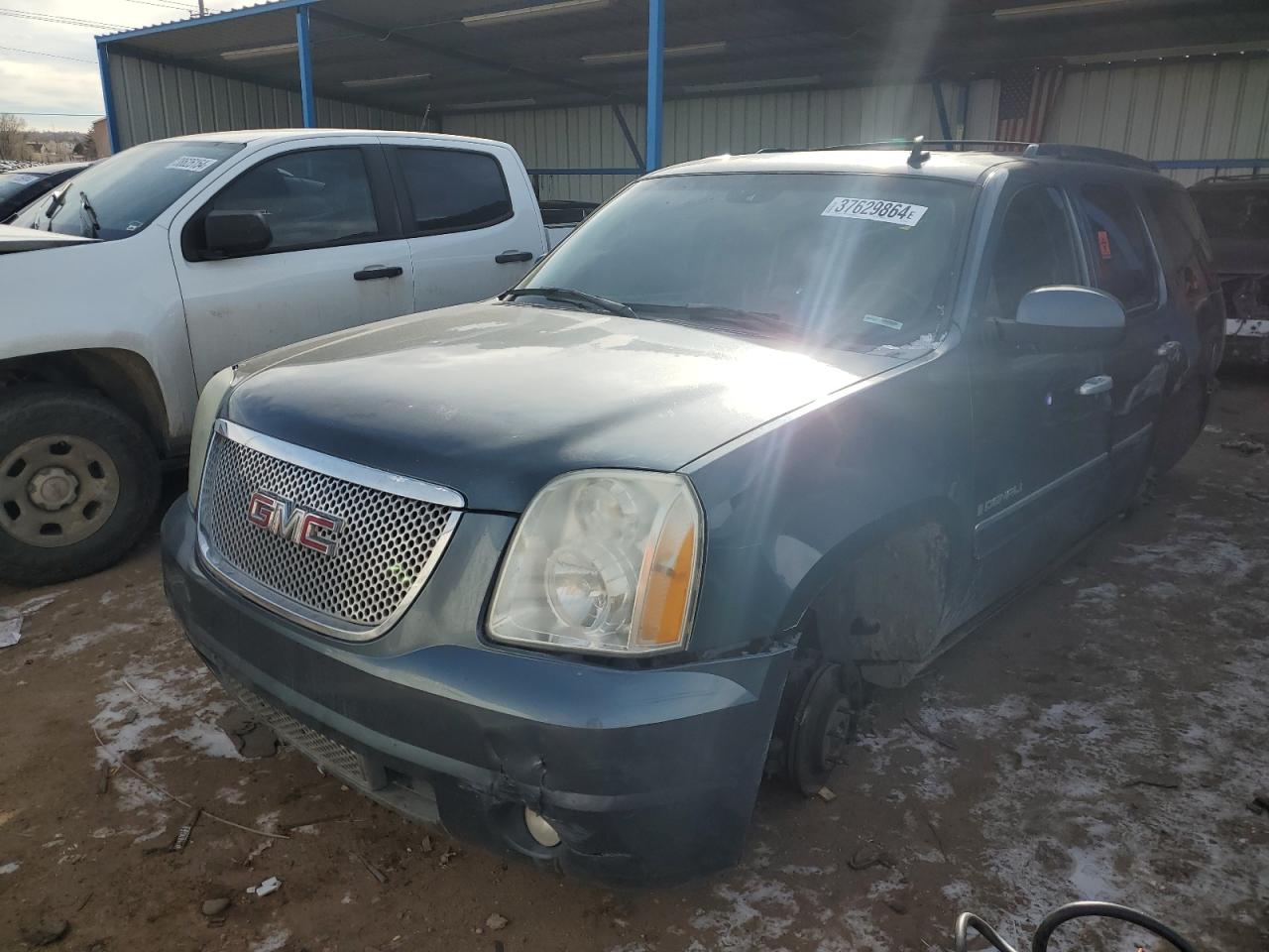 2007 GMC Yukon Denali VIN: 1GKFK638X7J264702 Lot: 37629864