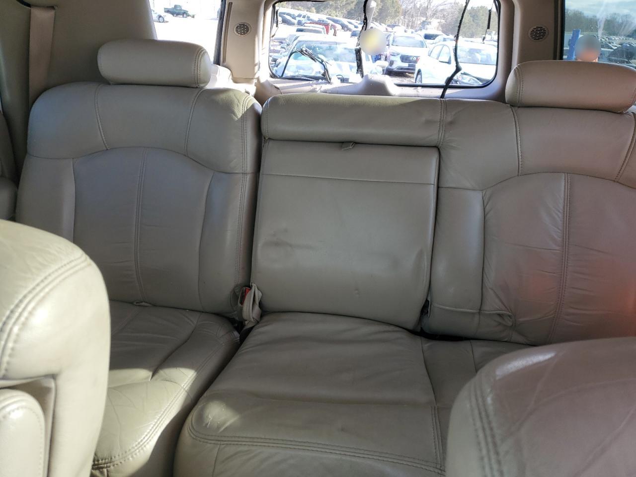 2001 Chevrolet Suburban K1500 VIN: 3GNFK16T61G233896 Lot: 39153344