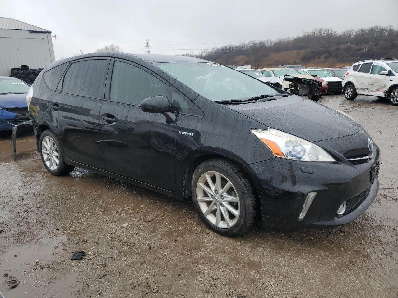 JTDZN3EUXC3138735 2012 Toyota Prius V