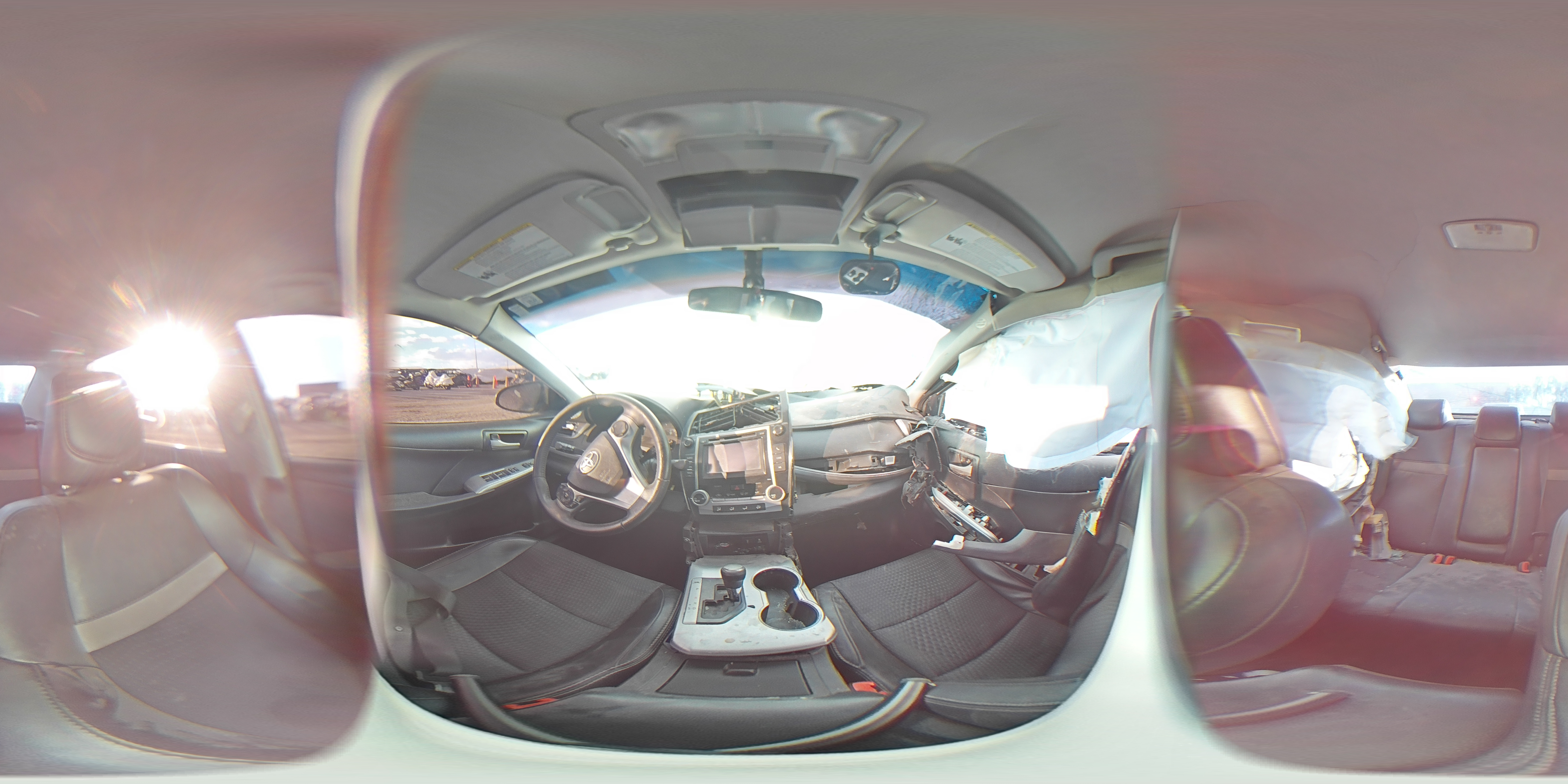 2013 Toyota Camry - Image 13