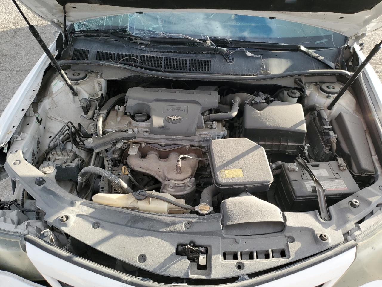 2013 Toyota Camry - Image 12