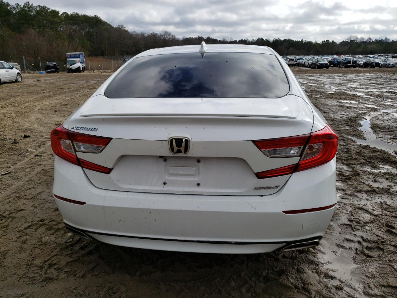 2018 Honda Accord Sport VIN: 1HGCV1F37JA095353 Lot: 39609254