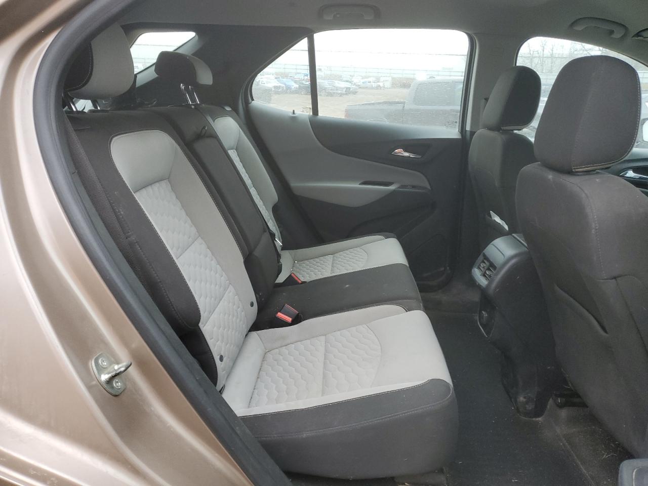 2018 Chevrolet Equinox Ls VIN: 2GNAXREV9J6312665 Lot: 82925963