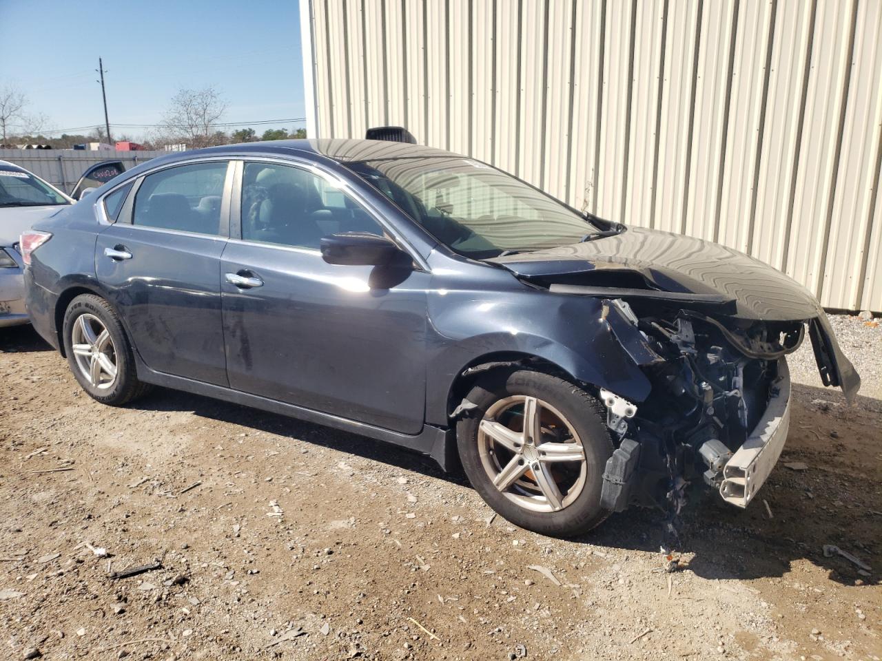 2014 Nissan Altima - Image 4