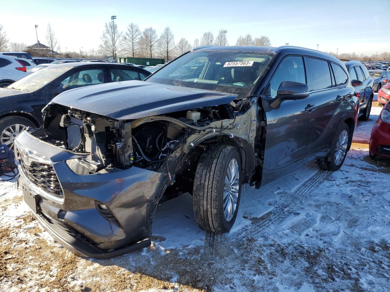 2023 Toyota Highlander L VIN: 5TDKDRBH7PS525813 Lot: 41048914